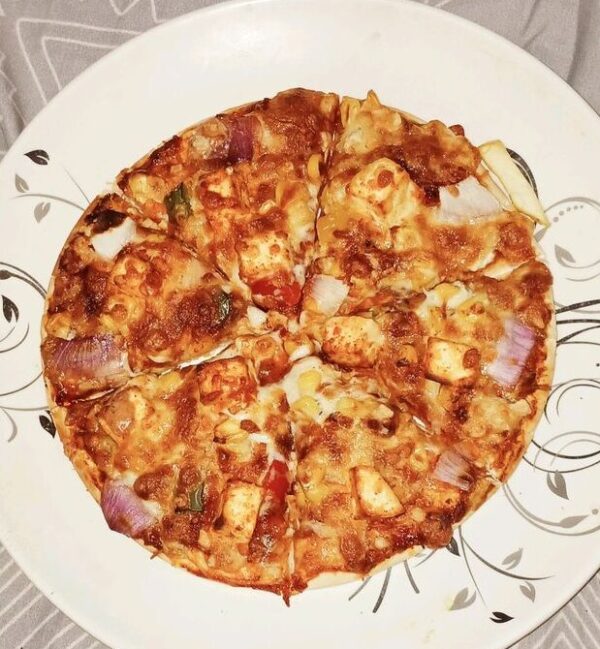 Paneer & Onion Pizza